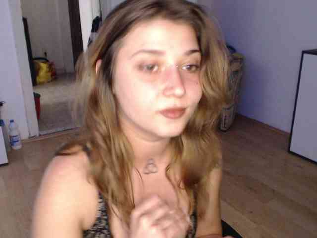 RacyRoby webcam