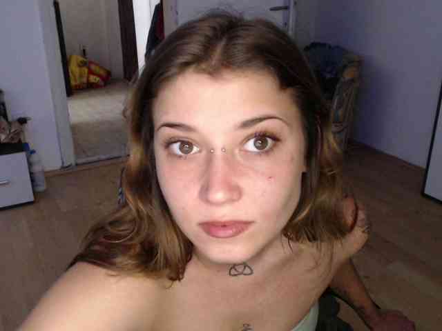 RacyRoby webcam