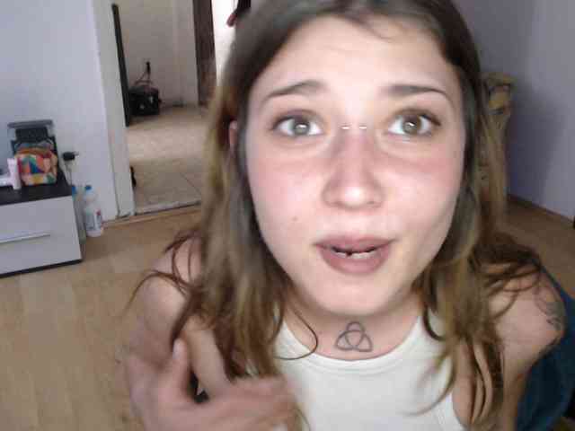 RacyRoby webcam