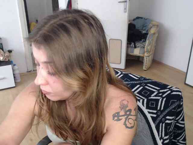 RacyRoby webcam