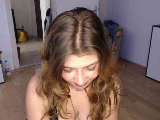 RacyRoby webcam