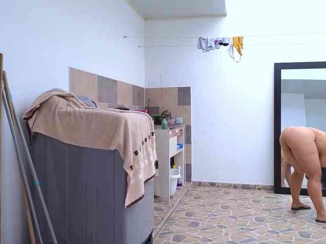 Tatiana-Blare webcam