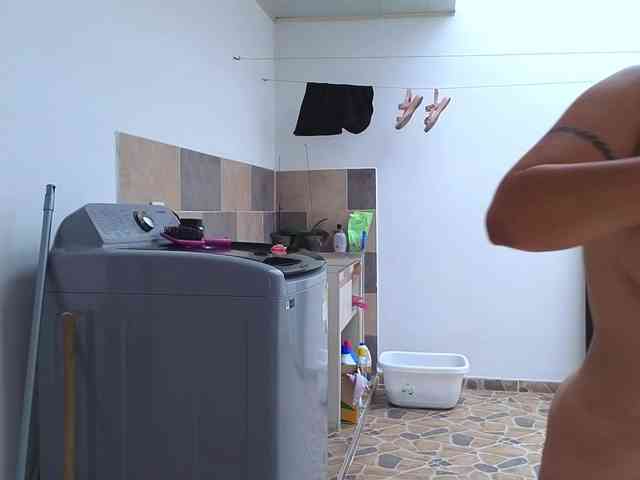 Tatiana-Blare webcam