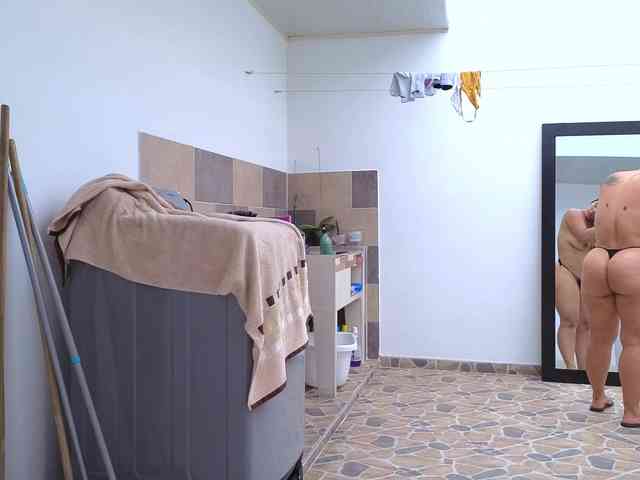 Tatiana-Blare webcam