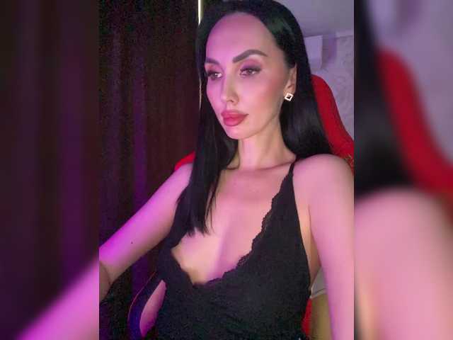 Vai a chattare su AnnaBlackFlame AnnaBlackFlame