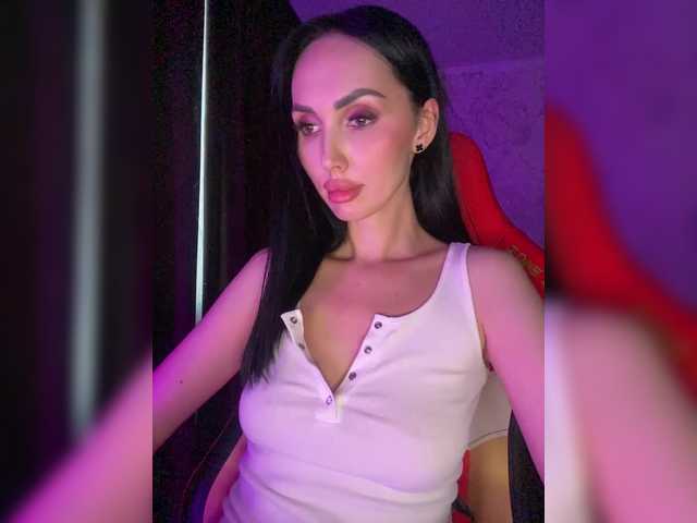 Entra en el chat con el modelo AnnaBlackFlame AnnaBlackFlame