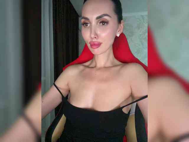 AnnaBlackFlame webcam