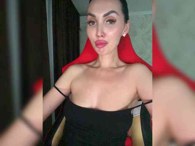 AnnaBlackFlame webcam