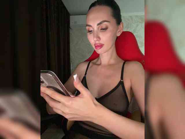 AnnaBlackFlame webcam