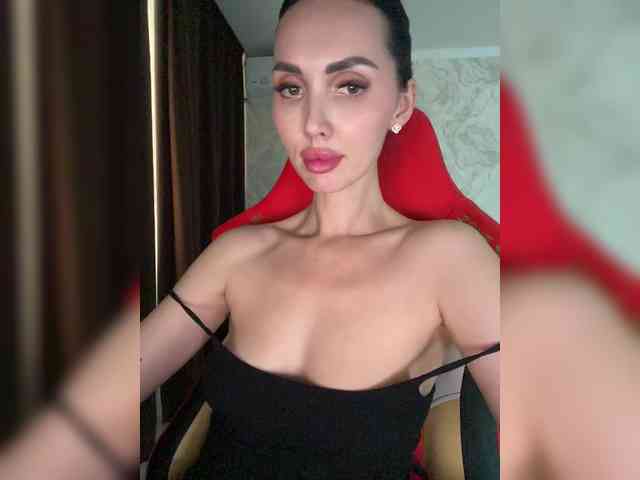 AnnaBlackFlame webcam