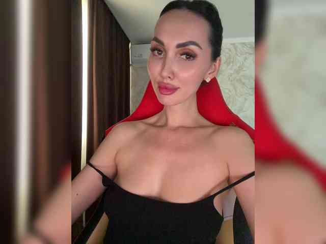 AnnaBlackFlame webcam