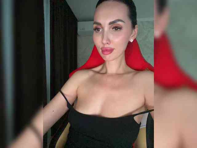 AnnaBlackFlame webcam