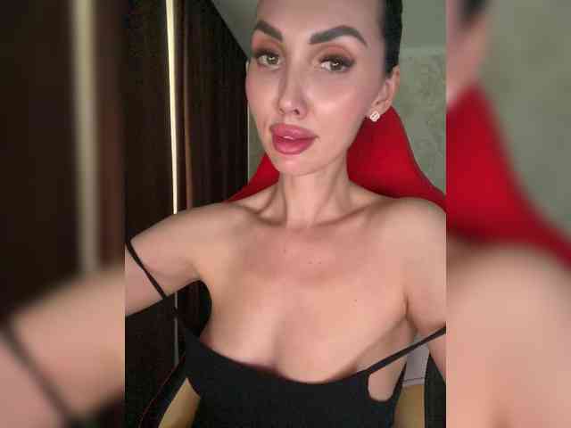 AnnaBlackFlame webcam
