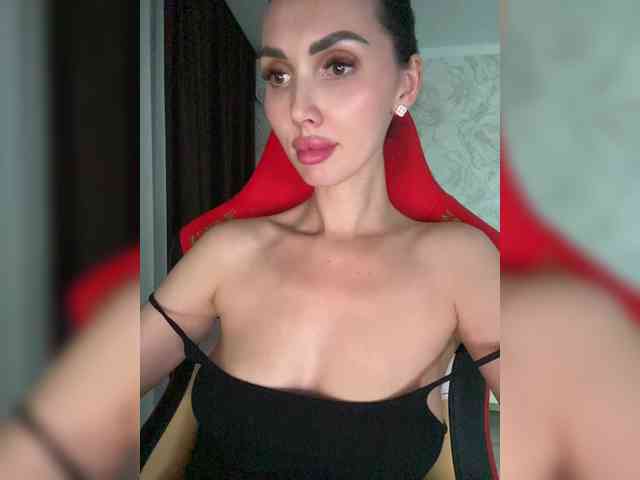 AnnaBlackFlame webcam