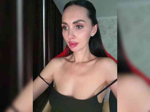 AnnaBlackFlame webcam