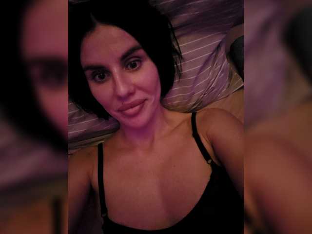 go to chat with LolaAlex