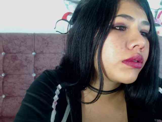 aliii_barrera webcam