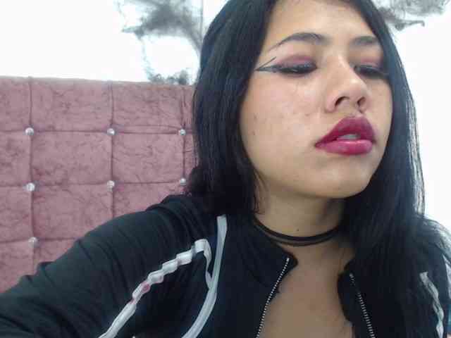 aliii_barrera webcam