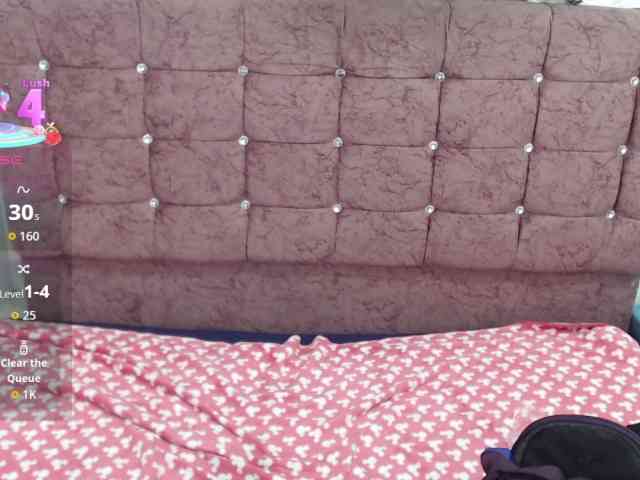 aliii_barrera webcam