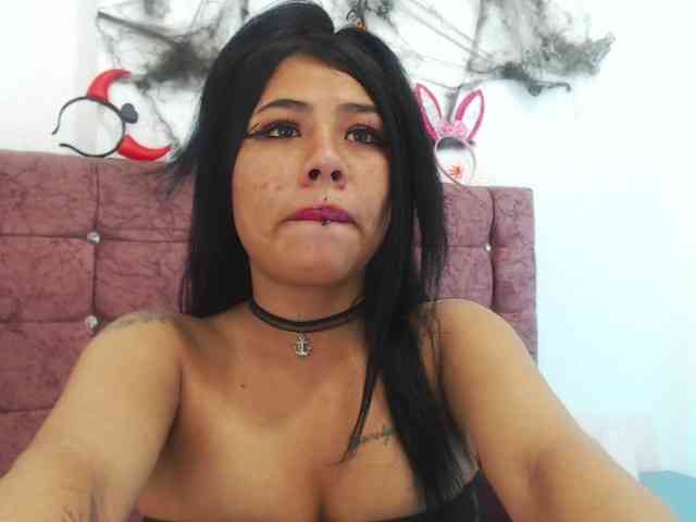 aliii_barrera webcam