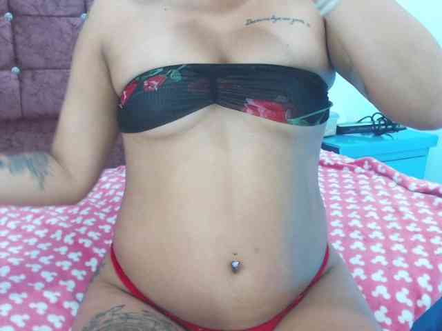 aliii_barrera webcam