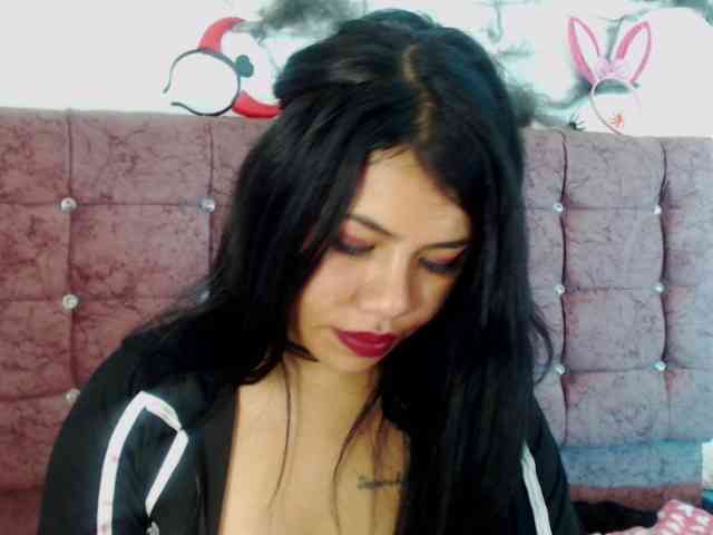 aliii_barrera webcam