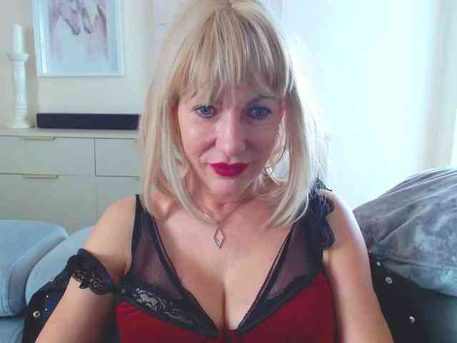 GabrielleShow webcam