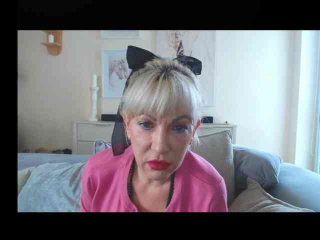 GabrielleShow webcam
