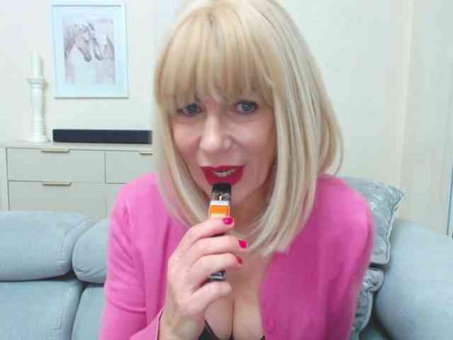 GabrielleShow webcam