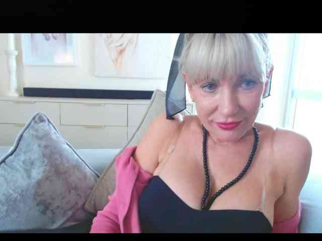 GabrielleShow webcam