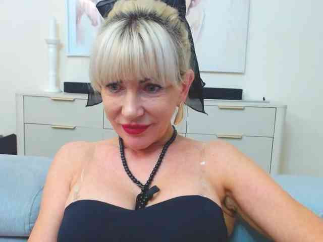 GabrielleShow webcam