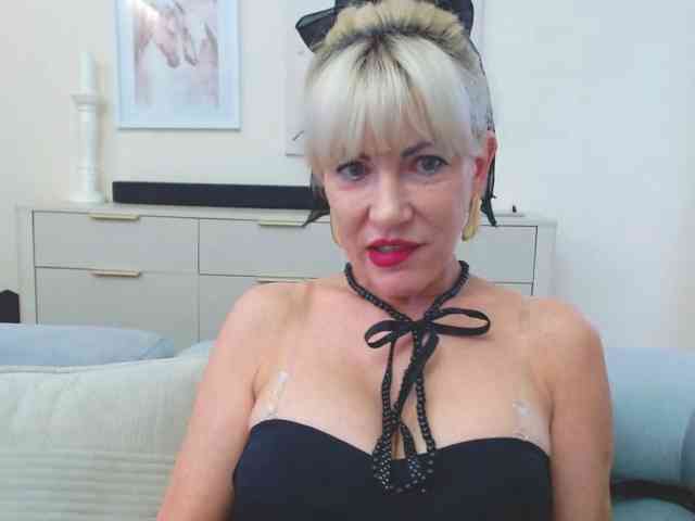 GabrielleShow webcam