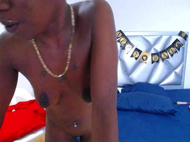 goldenn-ass webcam