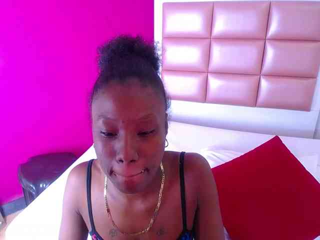 goldenn-ass webcam