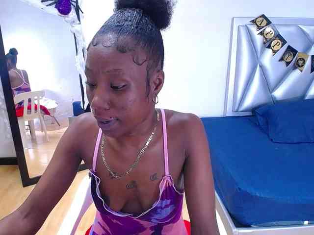 goldenn-ass webcam