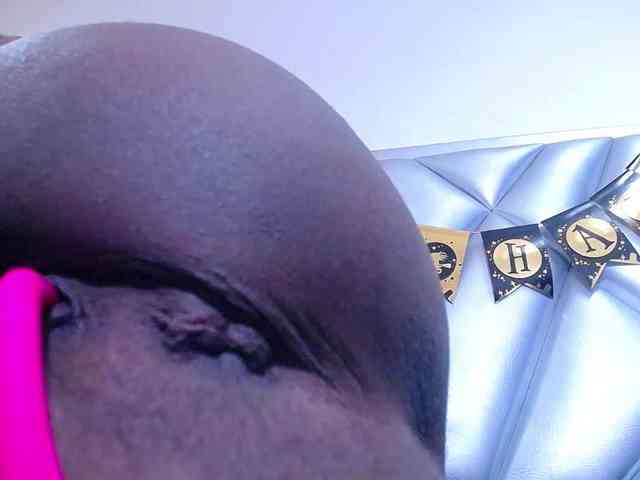 goldenn-ass webcam