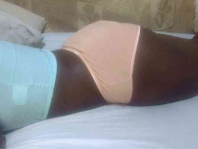 Juicyass-02 webcam