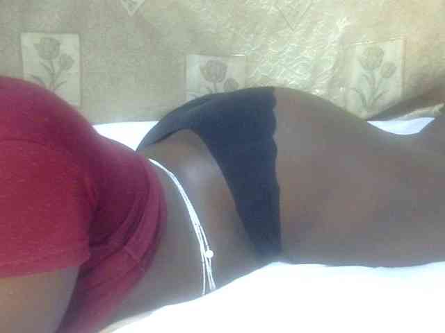 Juicyass-02 webcam