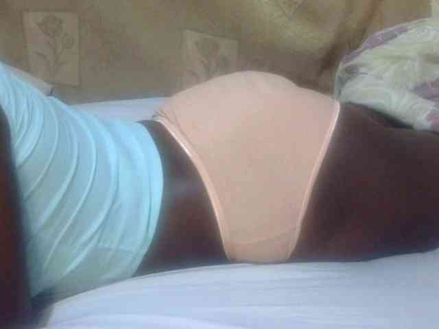 Juicyass-02 webcam