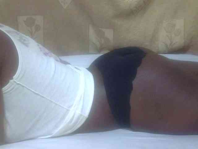 Juicyass-02 webcam