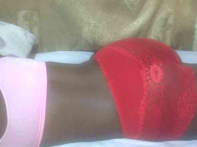 Juicyass-02 webcam