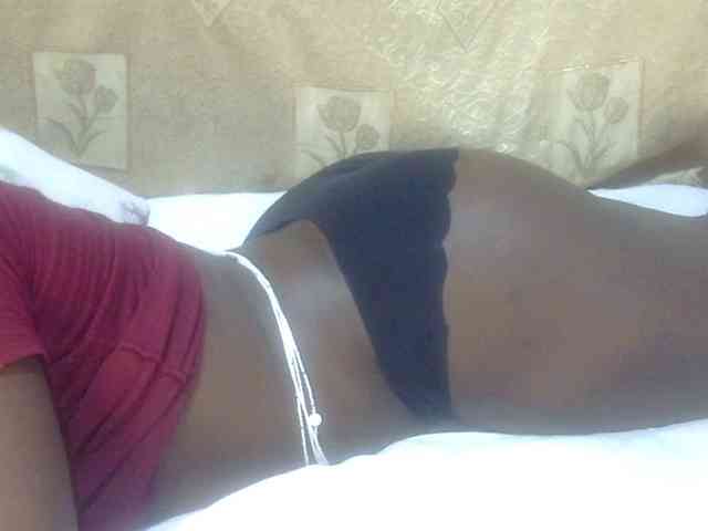 Juicyass-02 webcam