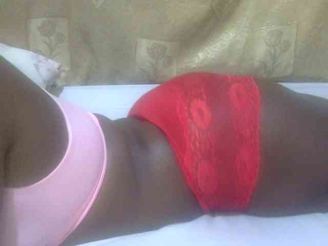 Juicyass-02 webcam