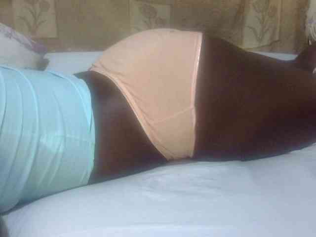 Juicyass-02 webcam