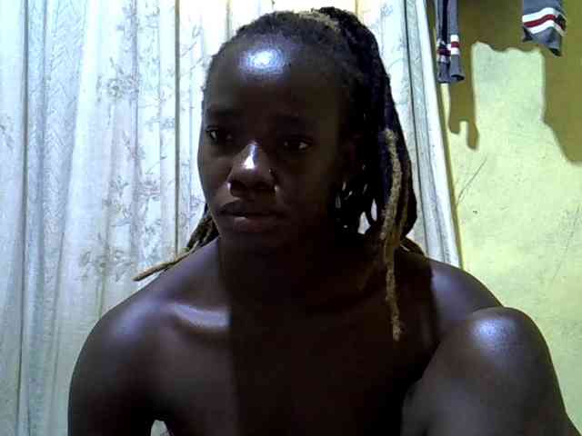 black-beauty webcam
