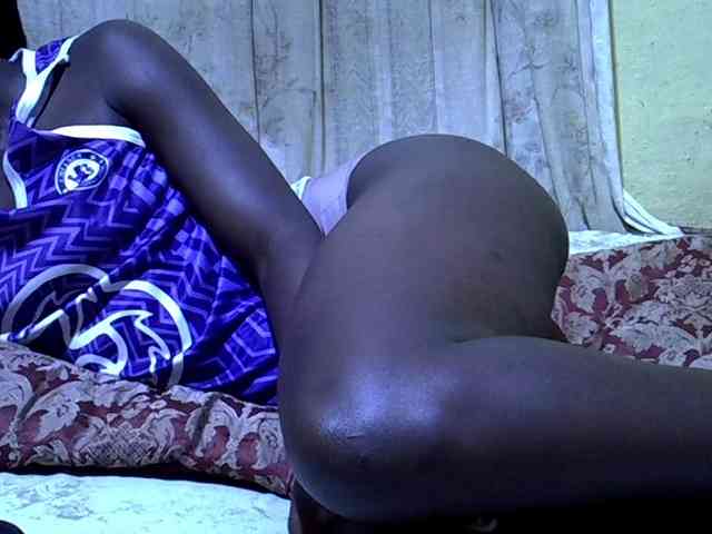 black-beauty webcam