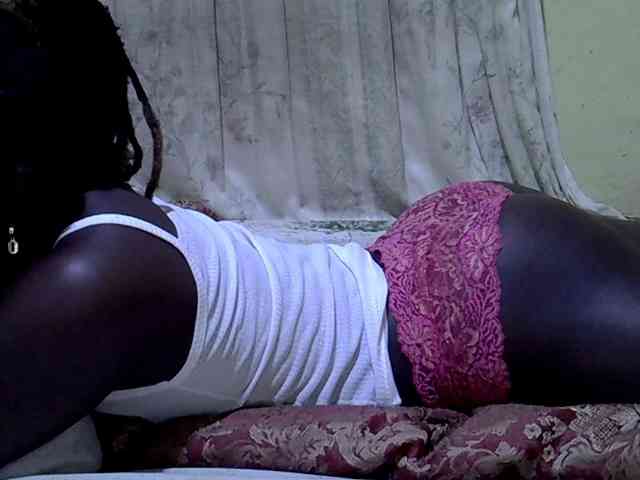 black-beauty webcam