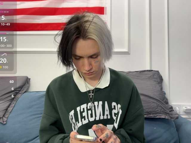 Vai a chattare su VeryRareTwins VeryRareTwins