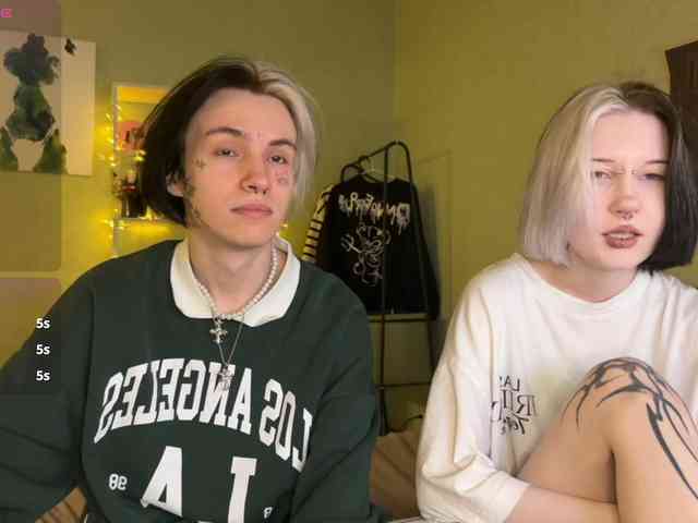 VeryRareTwins's Sexcam