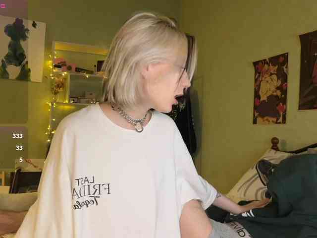 VeryRareTwins webcam